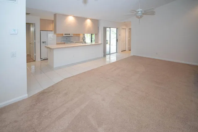  Residence photo 11
