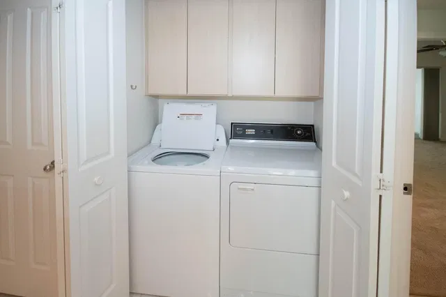  Residence photo 17