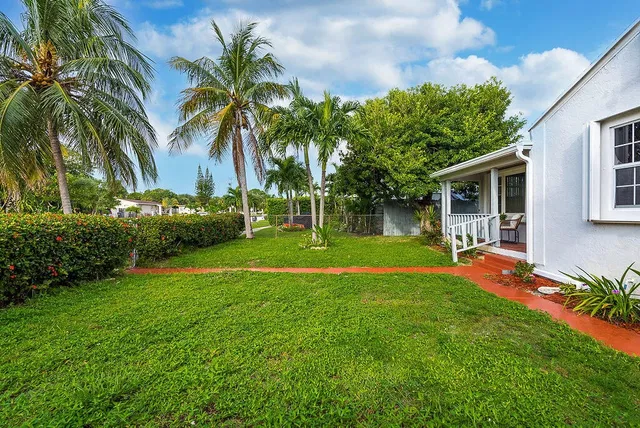 Residence photo 4