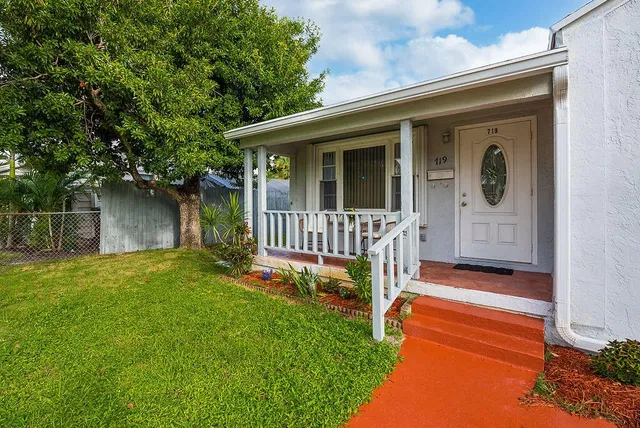 Residence photo 5