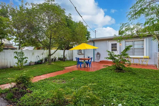 Residence photo 30