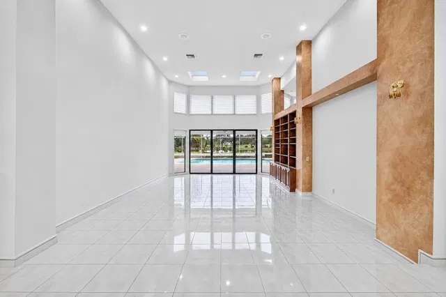 Residence photo 6