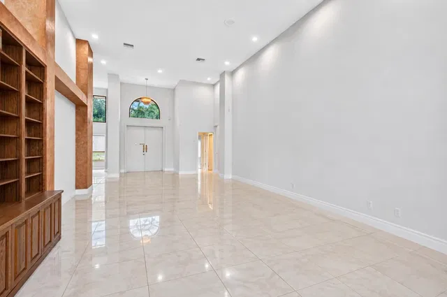 Residence photo 15