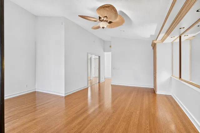 Residence photo 19