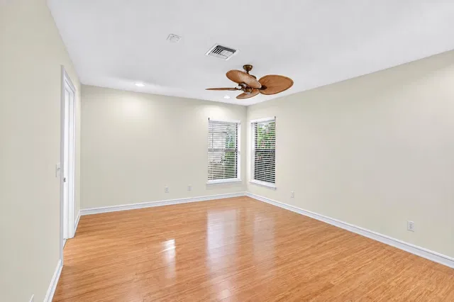 Residence photo 27