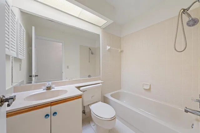 PGA National Palm Beach Gardens Unit 2 photo 33
