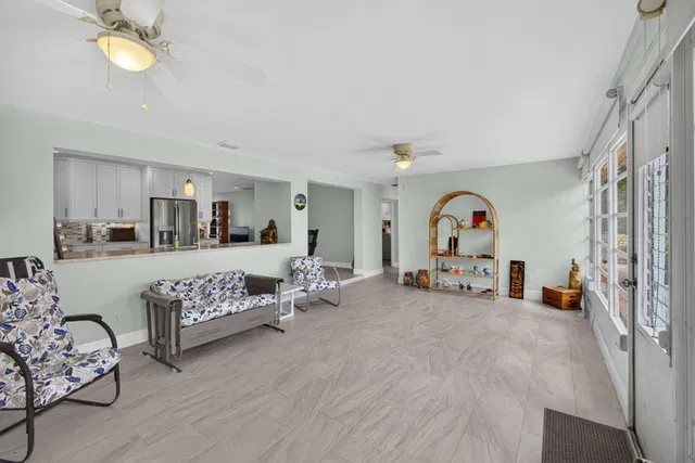 Residence photo 31