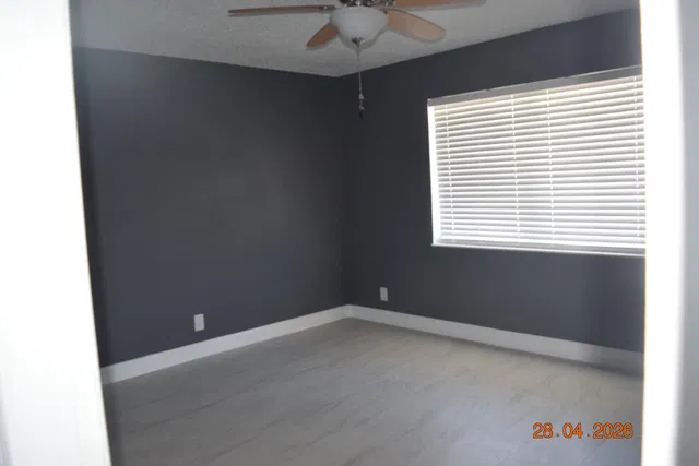 Residence photo 12