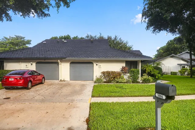 Residence photo 2