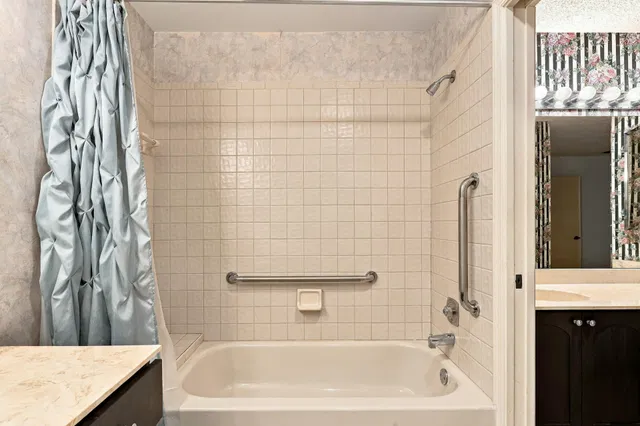 Residence photo 34