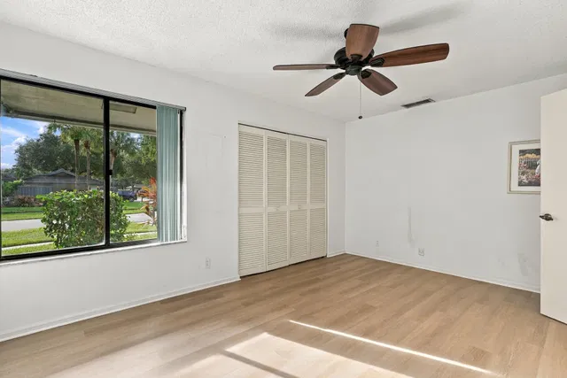Residence photo 43