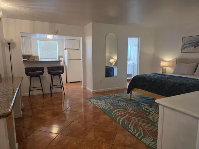 Unit 106 photo 2
