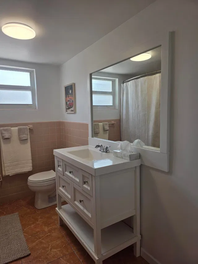 Unit 106 photo 3