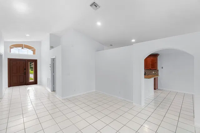 Residence photo 8