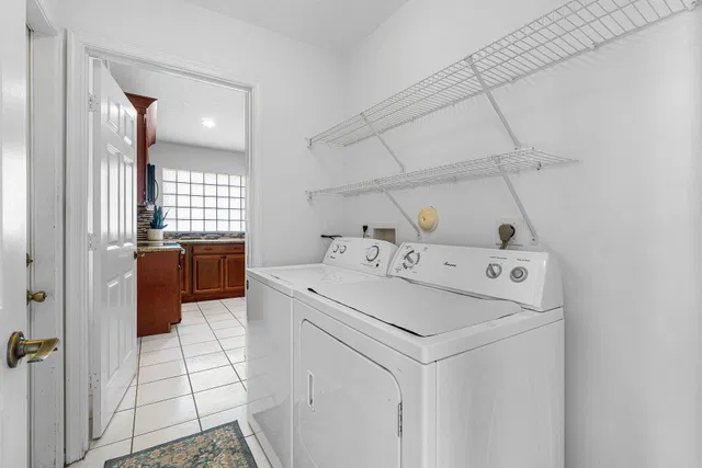  Residence photo 25