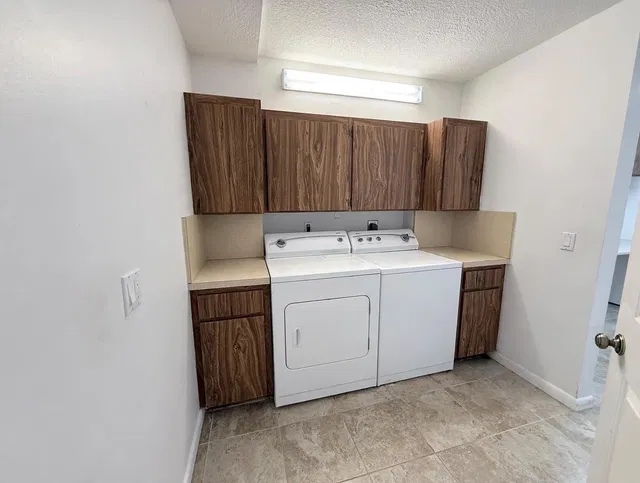 Unit 306 photo 14