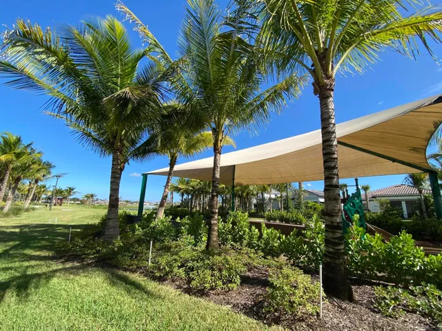 Avenir Unit 126 Mystique photo 21