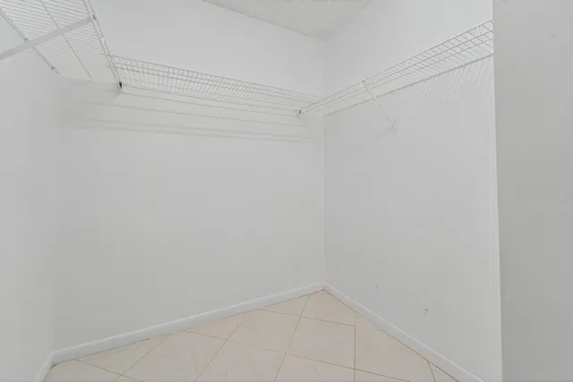 Residence photo 22