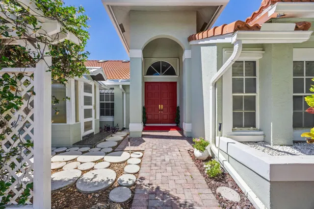 Residence photo 3
