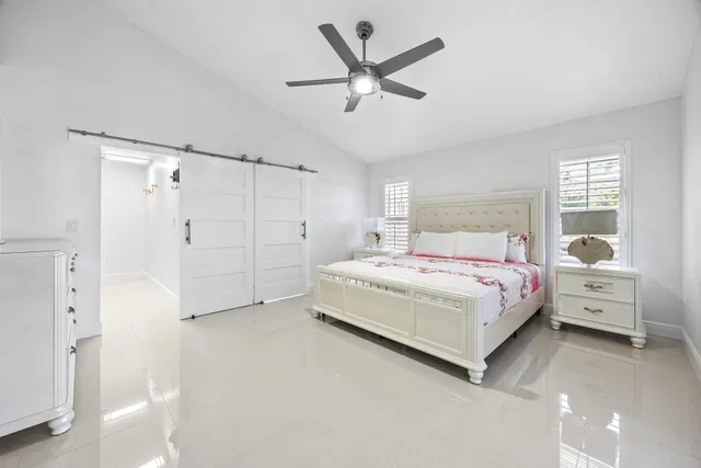 Residence photo 27