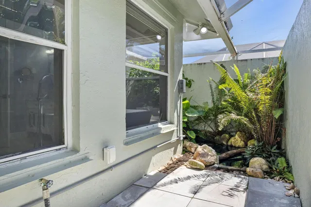 Residence photo 44