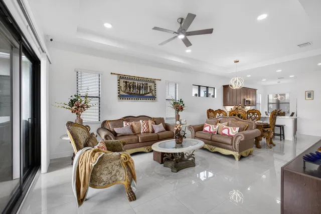 Residence photo 18