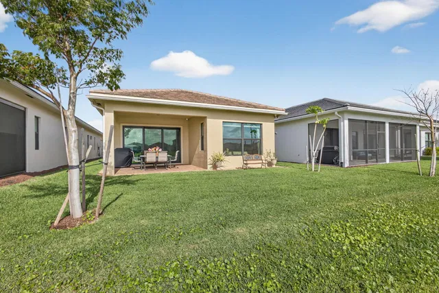  Residence photo 45