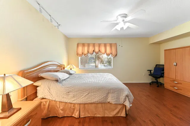  Unit 207 photo 11
