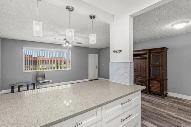  Unit 319 photo 15