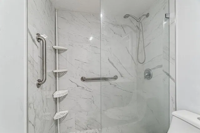  Unit 319 photo 23