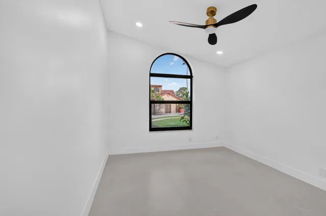 Residence photo 23