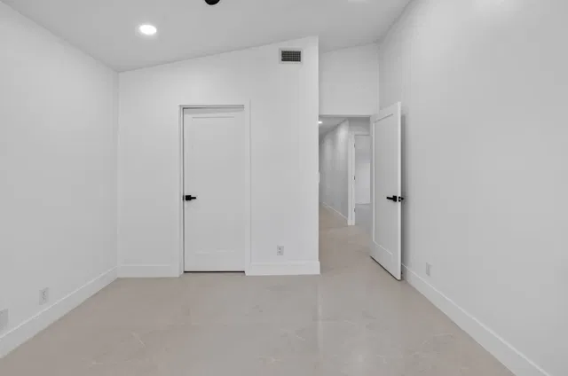 Residence photo 24