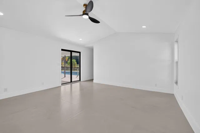 Residence photo 34