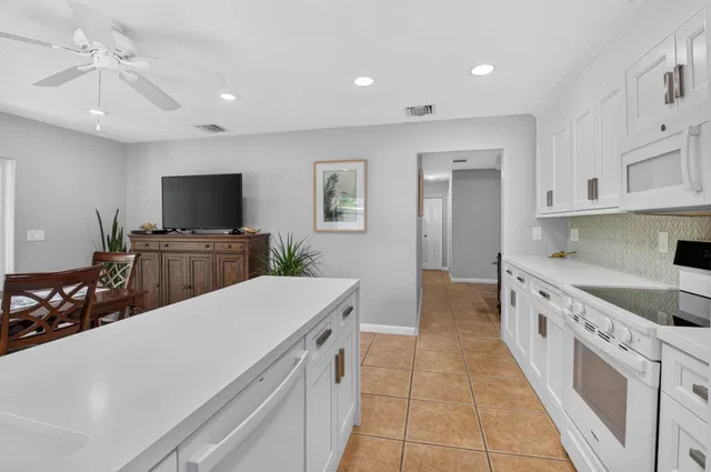 Residence photo 16