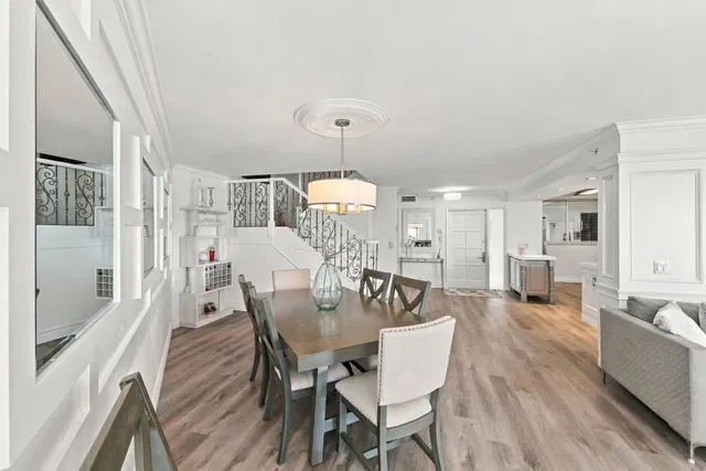 Unit 211N photo 19