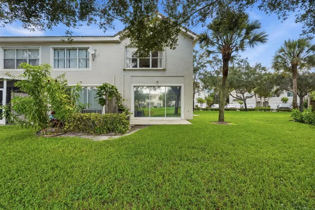 Residence photo 20