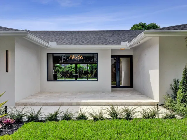  Residence photo 4