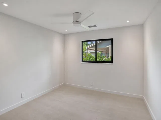  Residence photo 49