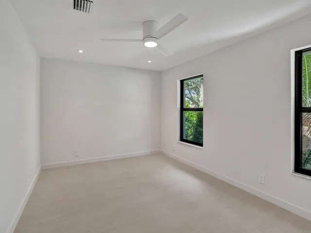  Residence photo 59