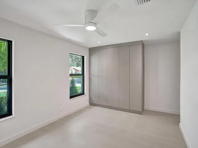  Residence photo 60