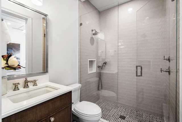  Residence photo 32