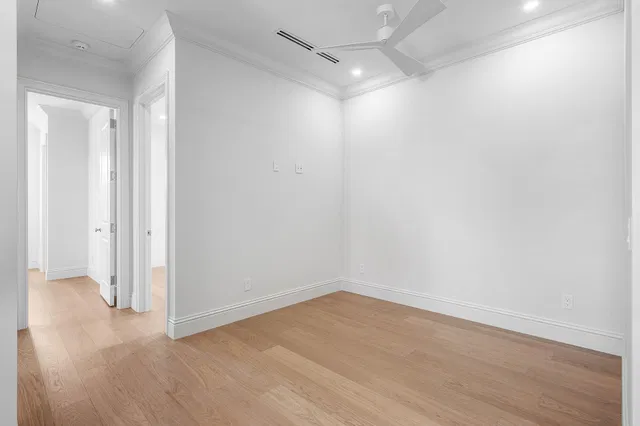  Residence photo 42