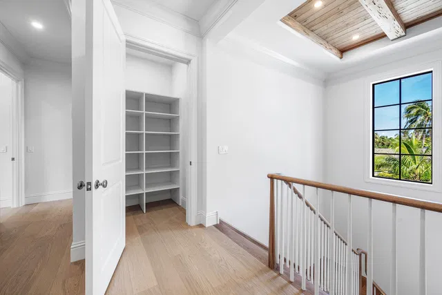  Residence photo 51
