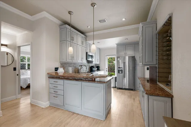 Old Northwood Residence photo 14