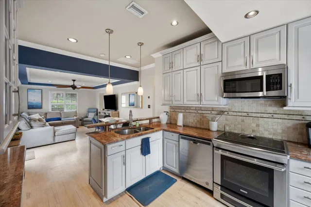 Old Northwood Residence photo 16
