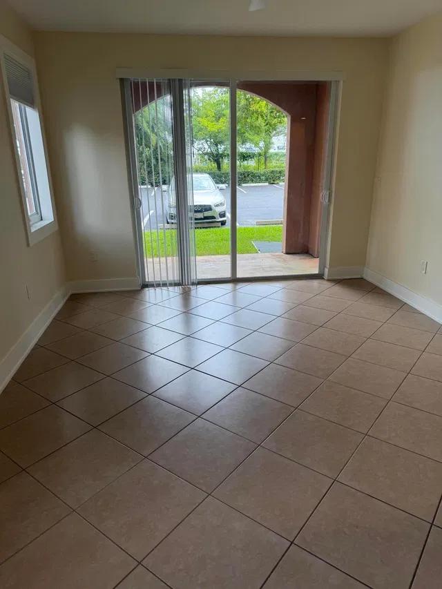  Unit 102 photo 8