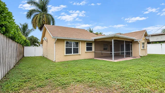Residence photo 23