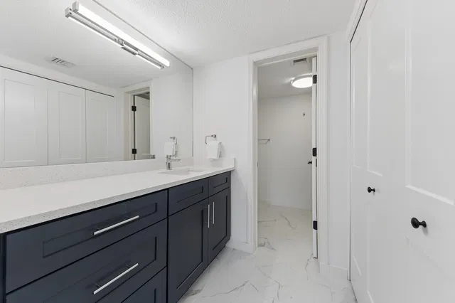 Residence photo 10