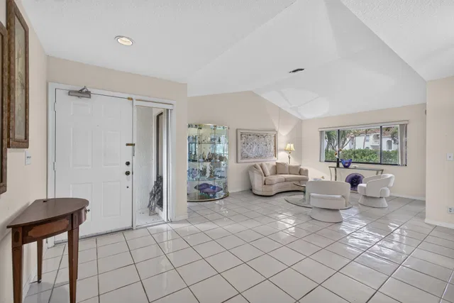 PGA National Palm Beach Gardens Unit A photo 9