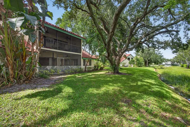 PGA National Palm Beach Gardens Unit A photo 39
